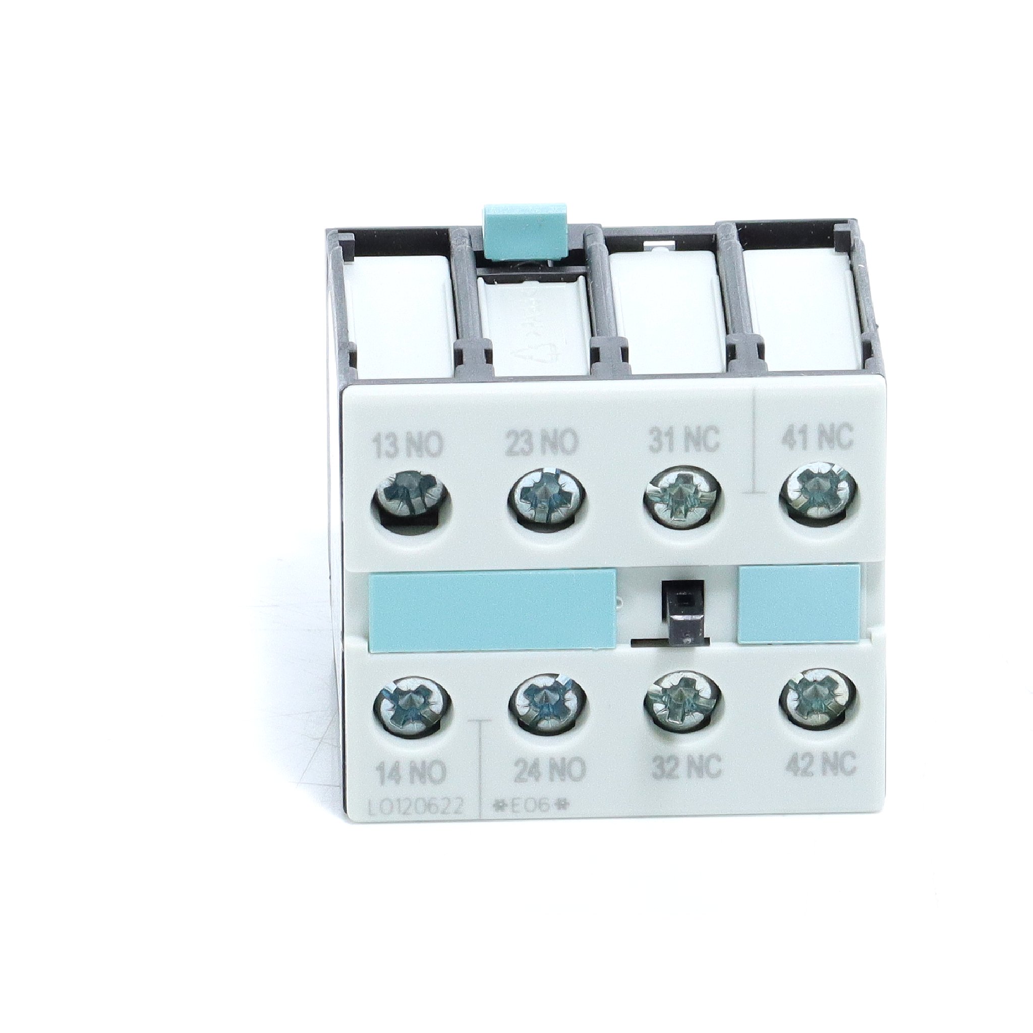 Auxiliary contact hole  New FS